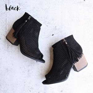 Qupid Black booties